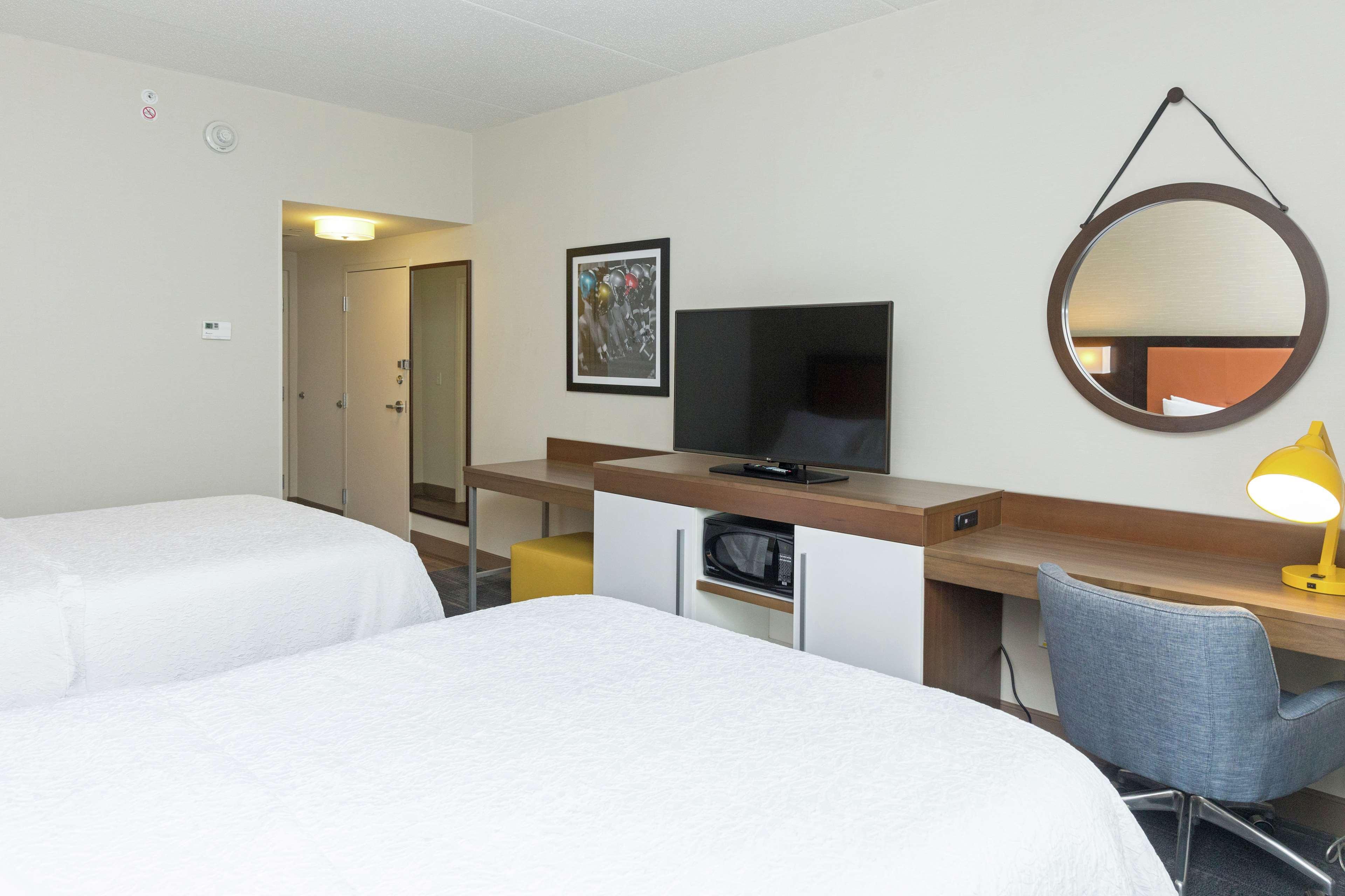 Hampton Inn & Suites Morgantown / University Town Centre Luaran gambar