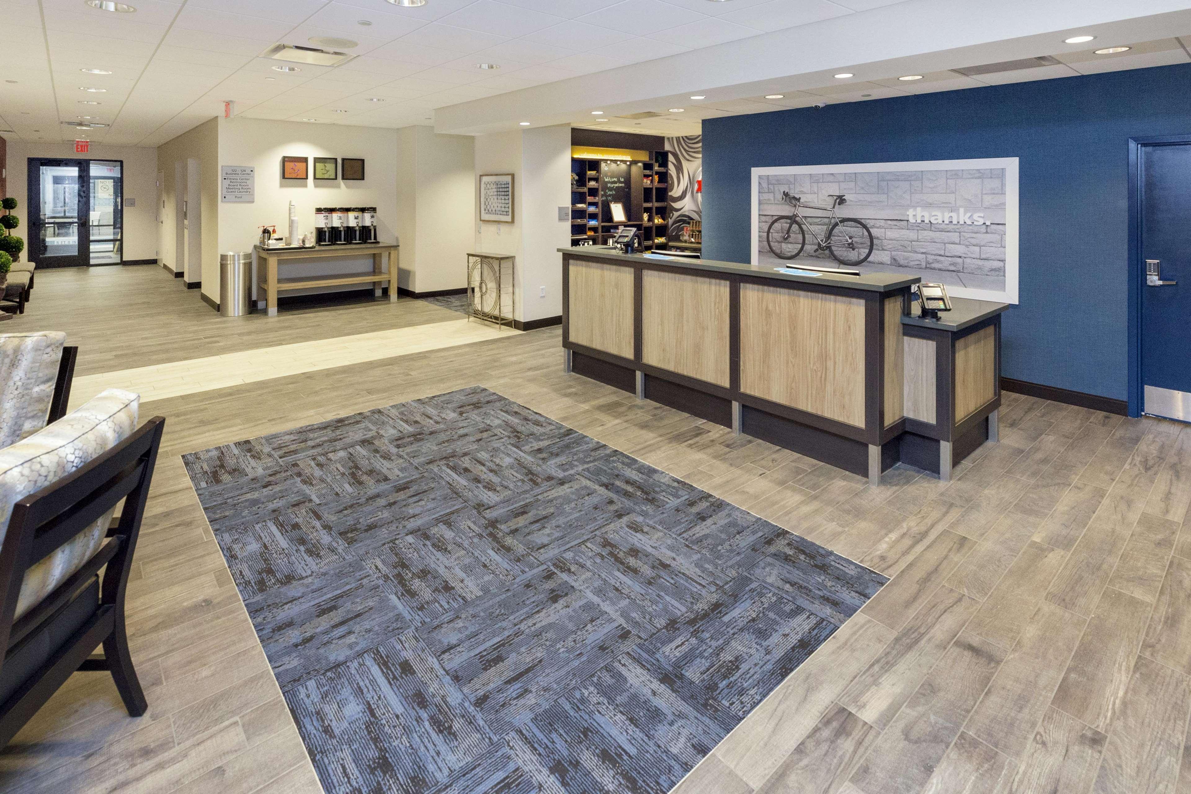 Hampton Inn & Suites Morgantown / University Town Centre Luaran gambar