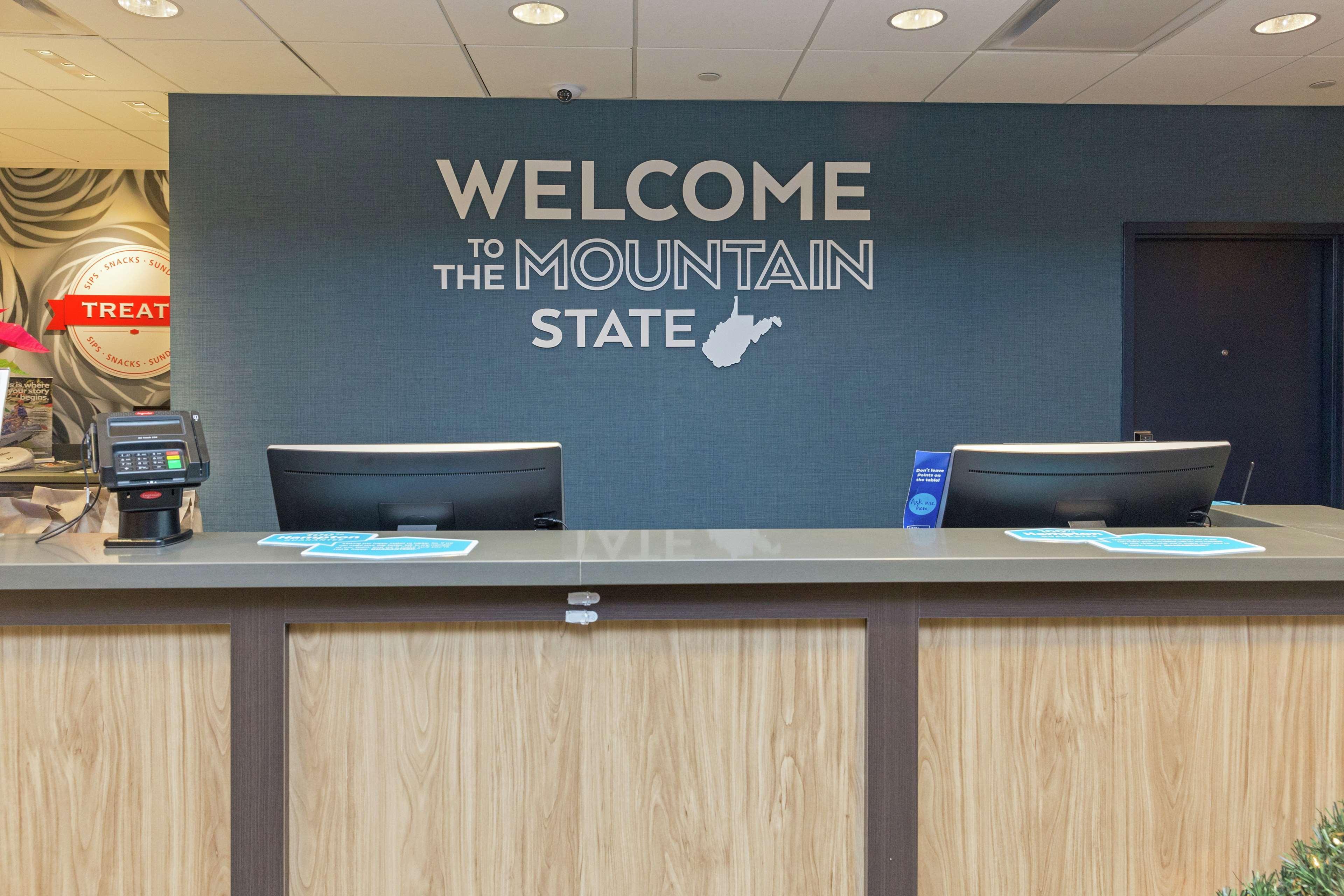 Hampton Inn & Suites Morgantown / University Town Centre Luaran gambar