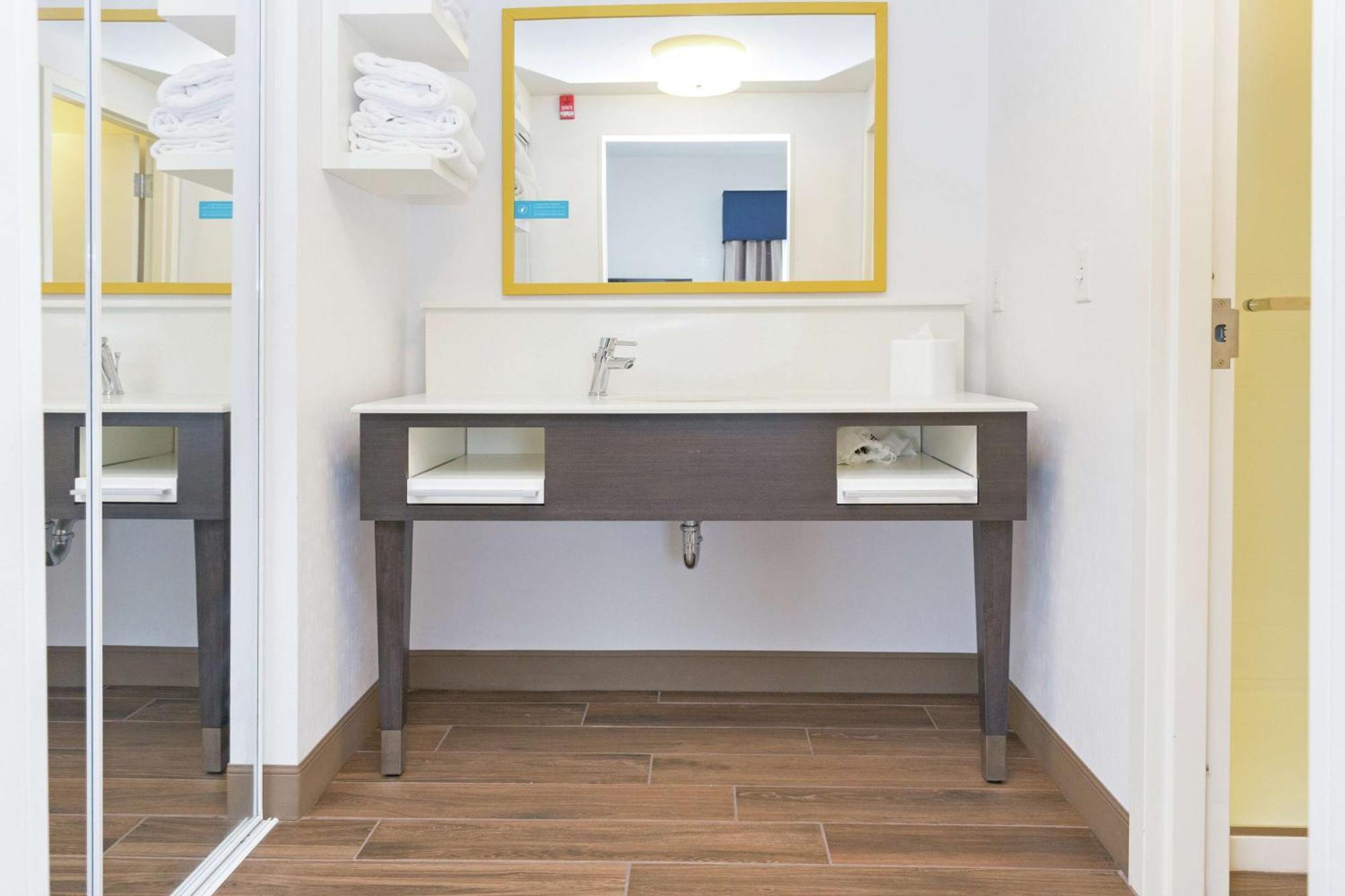 Hampton Inn & Suites Morgantown / University Town Centre Luaran gambar