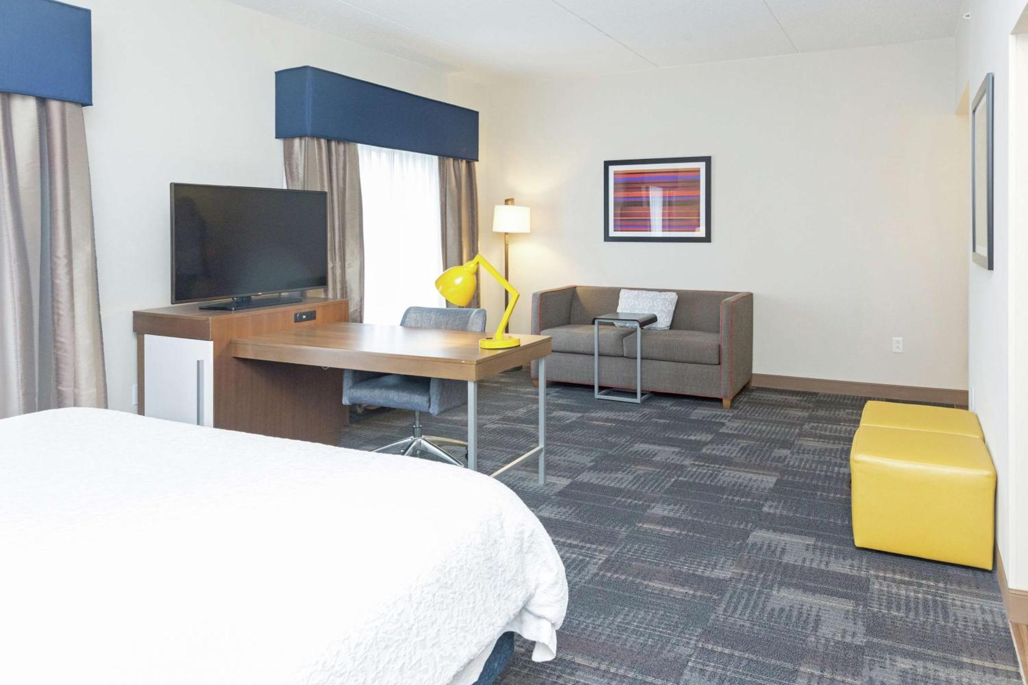 Hampton Inn & Suites Morgantown / University Town Centre Luaran gambar